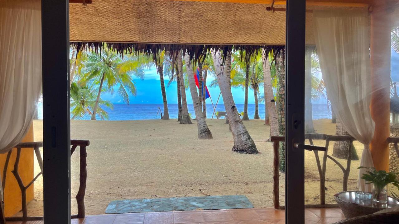 Coco Grove Resort, Island