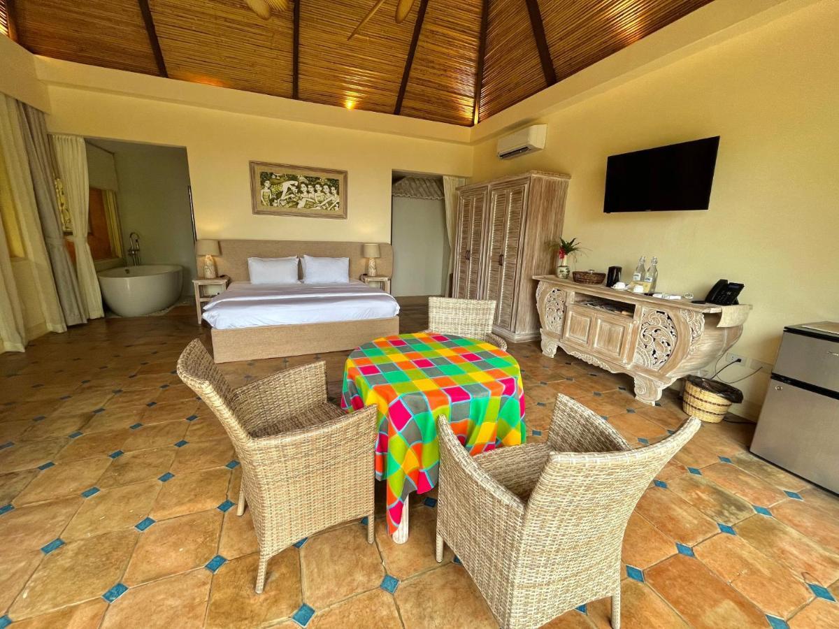 Resort Coco Grove Resort, Island