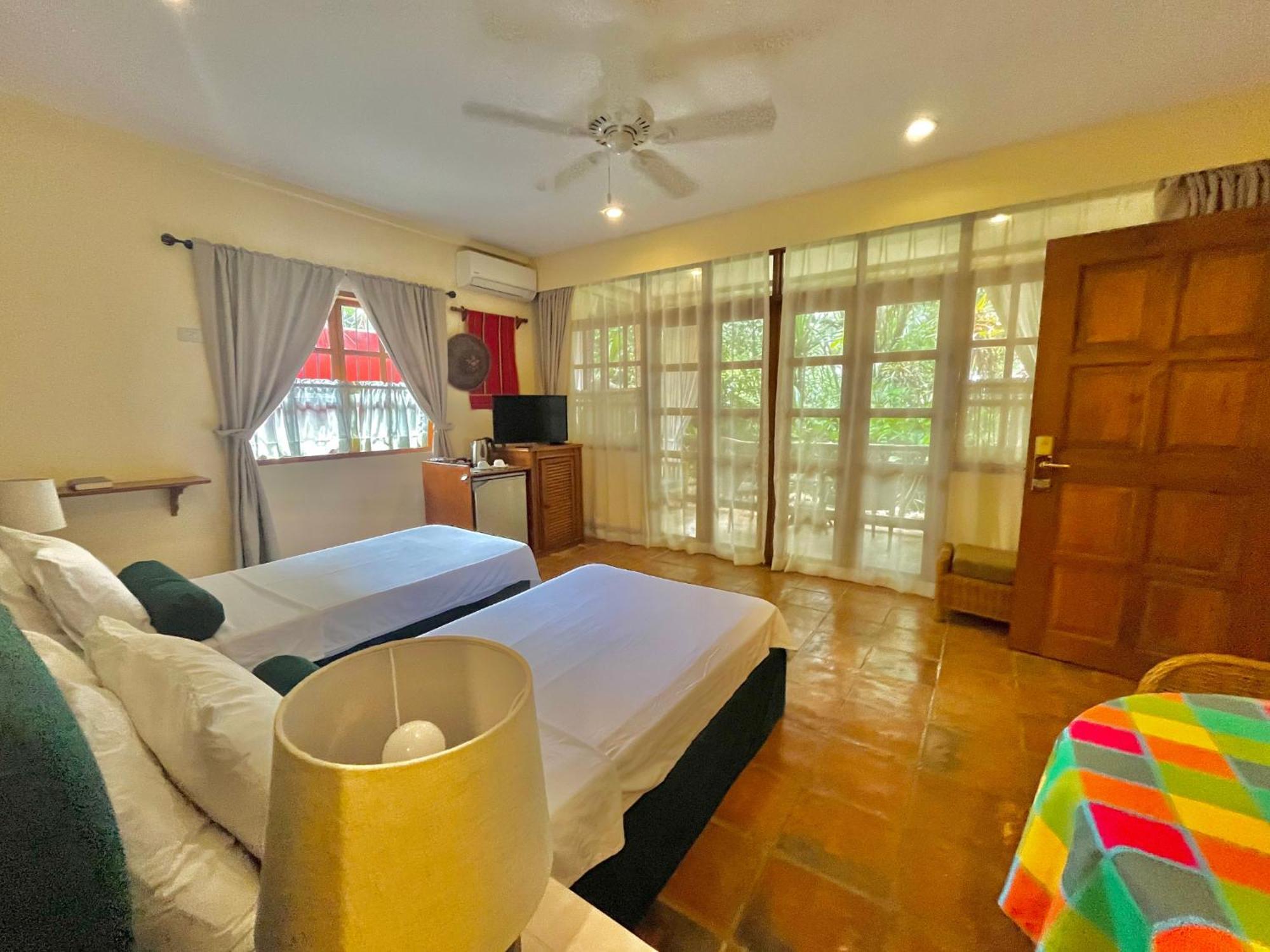 Coco Grove Resort, Island 5*